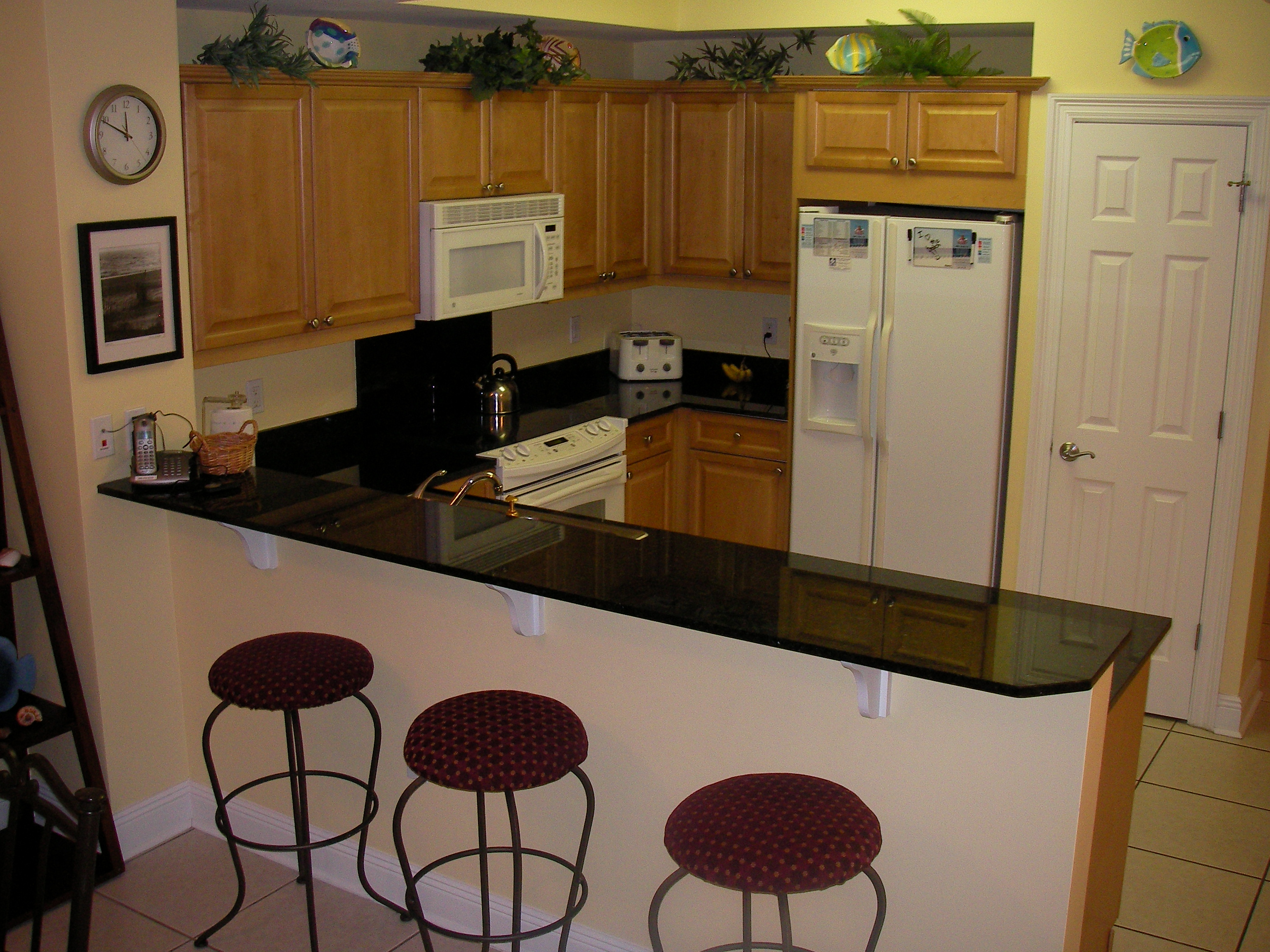 Kitchen Breakfast Bar Fully equipped kitchen with breakfast bar